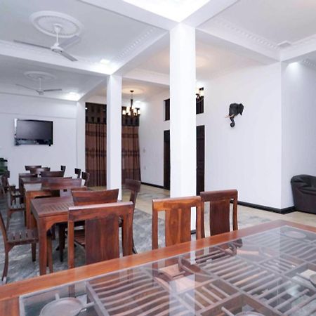 Shirantha Hotel Galle Exterior foto