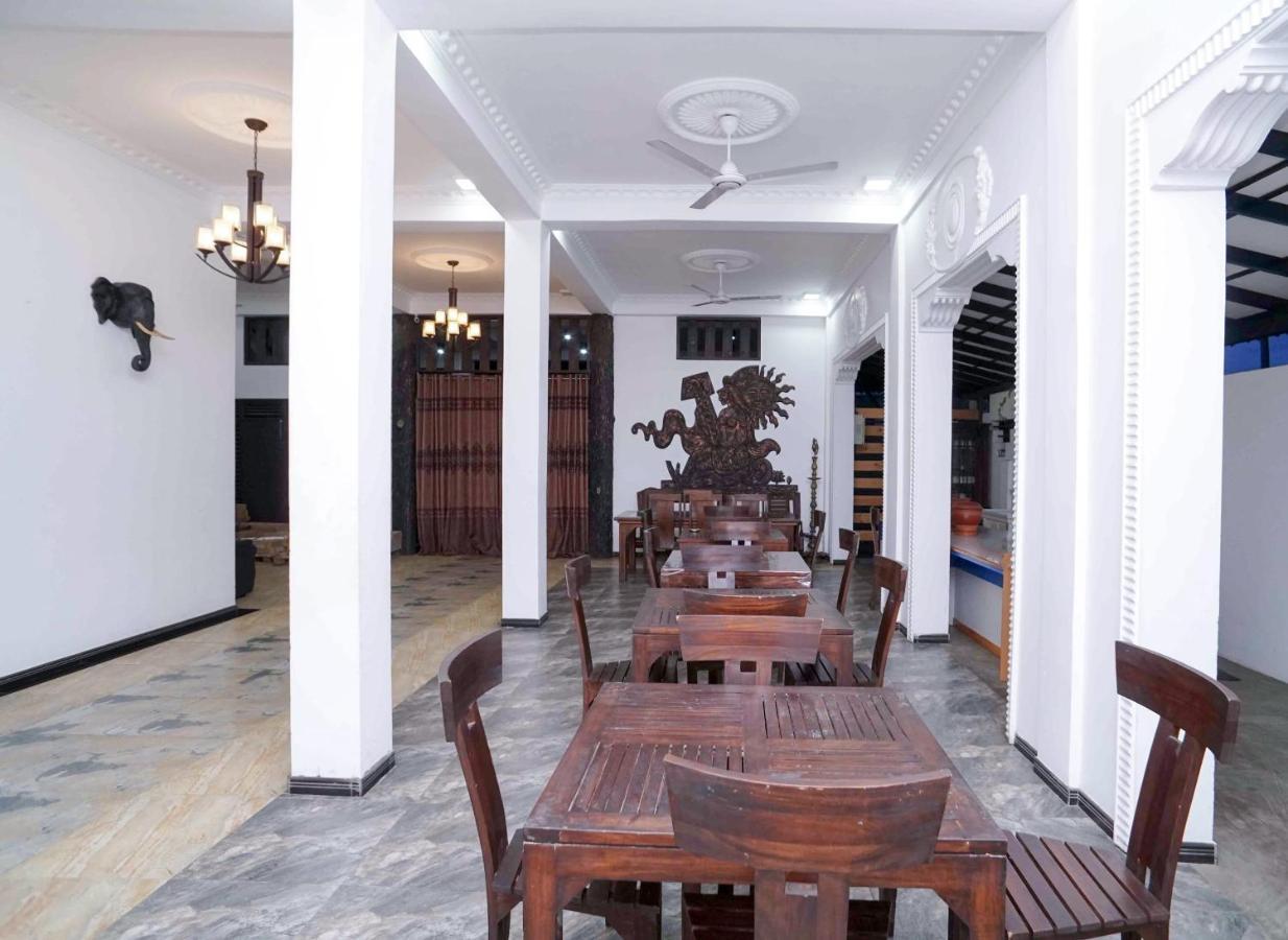 Shirantha Hotel Galle Exterior foto