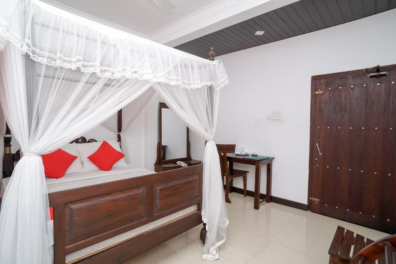 Shirantha Hotel Galle Exterior foto